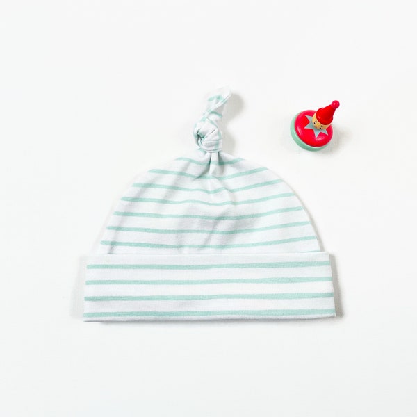 White baby hat with mint green stripes. Baby knotted hat, knot hat, knotted hat, cotton baby hat, newborn hat