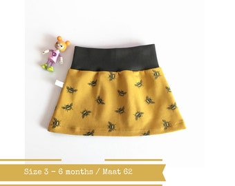 Yellow skirt with bees. Size 3 months