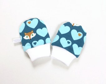 Baby scratch mitts with foxes. Mittens with cuffs. Shower gift. Blue knit fabric with foxes and hearts. Gender neutral no scratch mitts