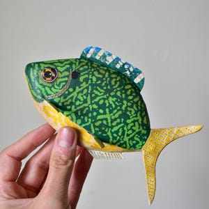 Handgeschnitzte Volkskunst Fischskulptur Handbemalter Holzfisch Gefunden Dose & Löffelflosse Primitives Dekor Unikat