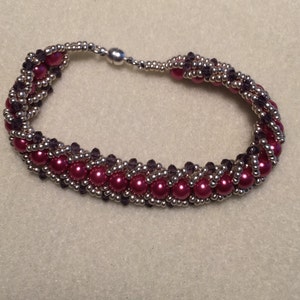 Red - Spiral Handmade Beaded Bracelet 195 main image 1