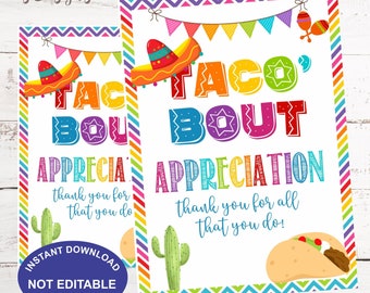 Op de afbeelding: Twee printbare borden met een kleurrijk Mexicaans feestthema. De borden zeggen "Taco Bout Appreciation" en bevatten een sombrero, een cactus en maracas. De tekst is in regenboogkleuren.
