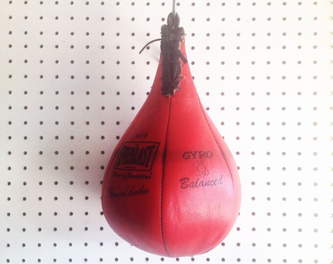 Red Everlast 4208 Gyro Balanced Leather Speed Punching Bag Made in USA
