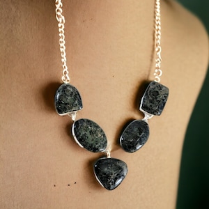 Statement Necklace with Serpentine - Silver Elegance