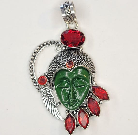 Sajen goddess face 925 - Gem Vintage 925 Sterling Silver Pendant Carved Turquoise Goddess Face Peridot Garnet main image 1