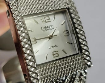 Vintage Embassy By Gruen GEM3009L Womens Watch Silver Case Silver Dial Bangle