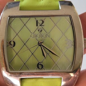 Croton Damklocka Grön Urtavla Silver Tonneau Grönt Armband Quartz CN207168 bild 2