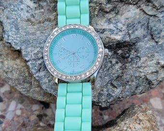 Vintage Watches Mint Green Quartz Watch Crystal Bezel Silicone Strap Fashion