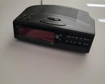 GE General Electric 7-4800A Grad U Wake Alarm AM/FM Clock Vintage GE General Electric 7-4800A Grad U Wake Alarm AM/FM Clock Vintage