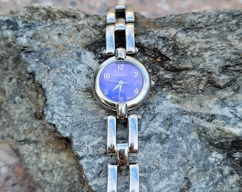 Womens Fossil F2 Blue Mother of Pearl Stainless Steel Quartz  display picture 1