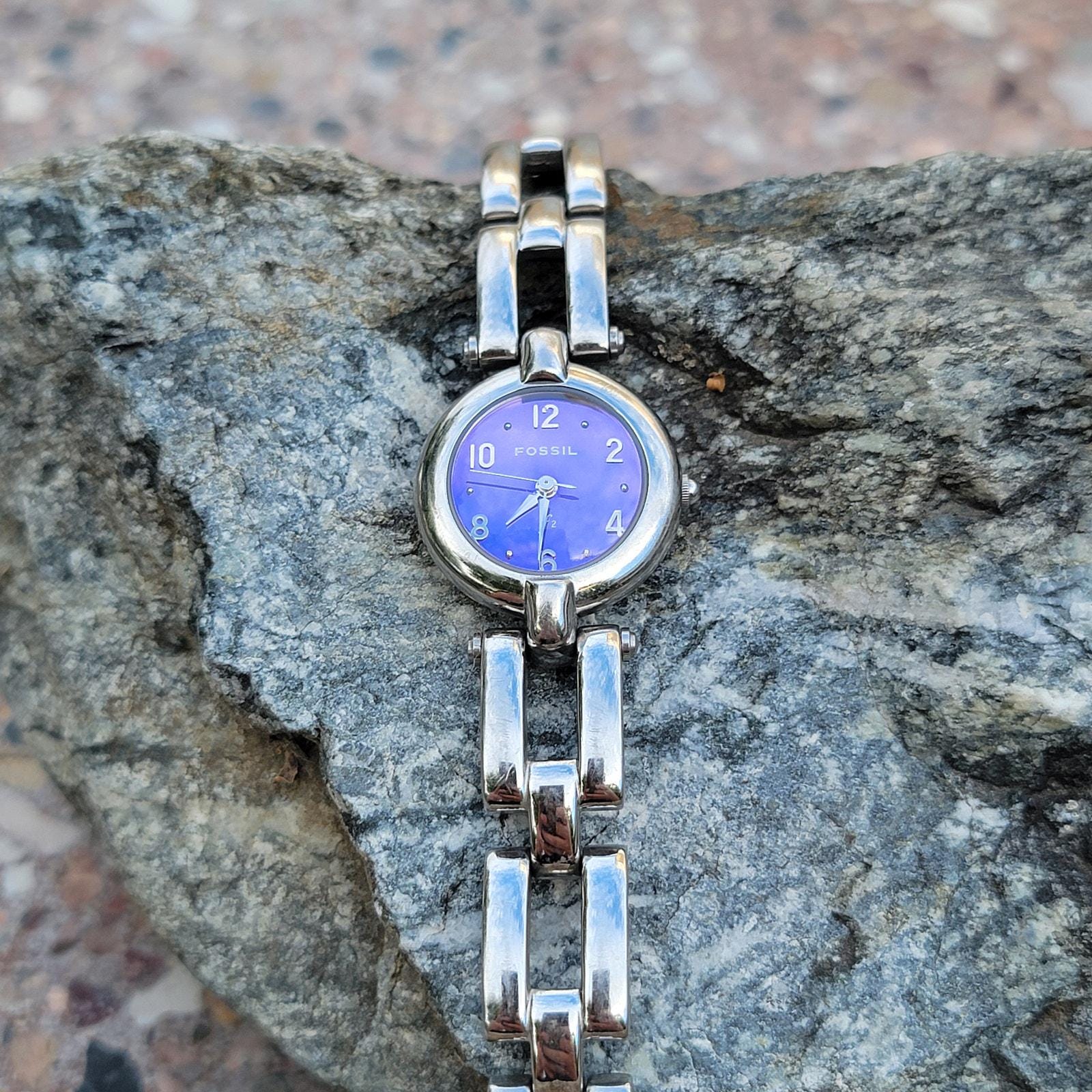 Vintage Watches Fossil F2 ES-9094 Blue Dial Women
