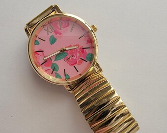 Vintage Acqua Quartz Classic Womens Womans Gold Round Analog  display picture 2