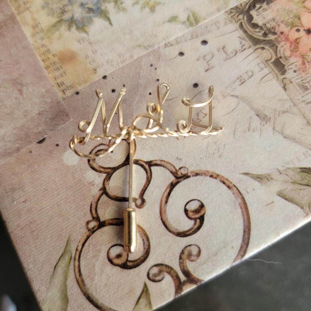 Brooch Women Vintage Script Stick Pin Gold Tone Monogram Letter Lapel ...