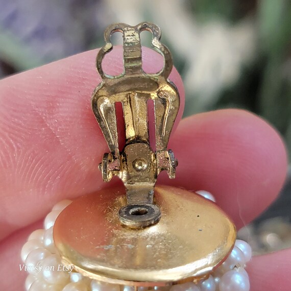 Prime Pearl Cluster Vintage Clip on Earrings, Uni… - image 8