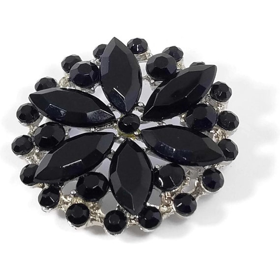 stylish brooches and pins