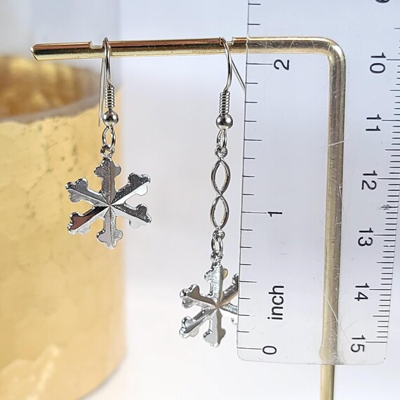 Silver Snowflake Dangle Earrings, Winter Jewelry with Delicate Snowflake Design