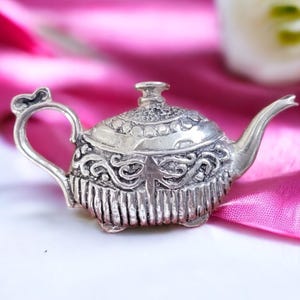 Tea Lover Gift Sterling Silver Brooch, Vintage Art Deco Teapot Jewelry Pin for Women, Unique Collectible Brooch, Elegant Dress Accessory