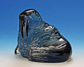 Kosta Boda Walross Glasfigur für den WWF, Design Paul Hoff, voll siegniert, limitierte Auflage 1977