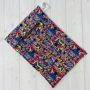 Sac imperméable étanche de 9,5 x 6 po., étoiles arc-en-ciel, sac imperméable réutilisable à rabat, pochette pour livre, pochette pour livre, petit sac imperméable, tampon de rangement en tissu