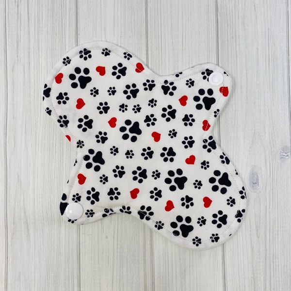 7 inch Reusable Cotton Panty Liner, Cloth Pad, Thin Pantyliner, Light Flow Liner, Cloth Liner, Cotton Pad, Incontinence, Paw Prints, Hearts