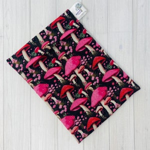 Petit sac étanche 8,5 x 6 pouces, sac rose imprimé champignons, sac imperméable réutilisable, pochette pour livre, pochette de livre, petit sac étanche, tampon de rangement en tissu