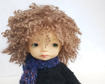 Peruka Irrealdoll, loki w kolorze mlecznej czekolady, sztuczne futro, 6,5 cala