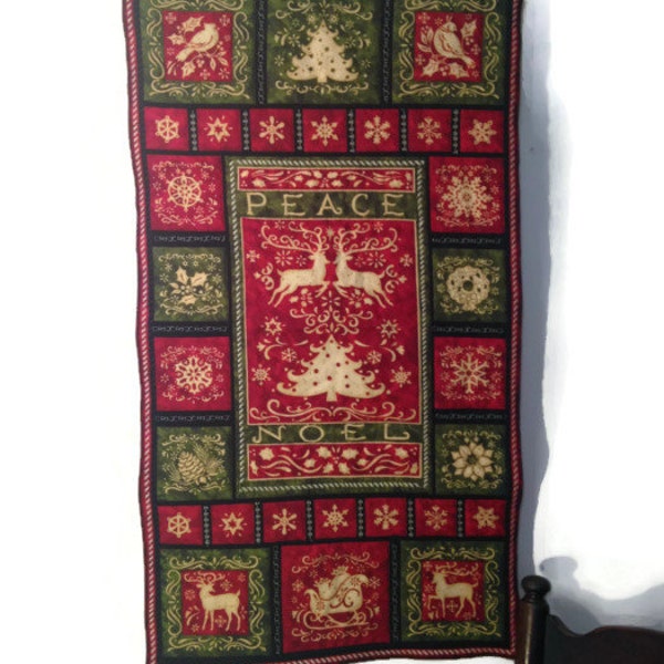 Christmas Wall Hanging Backdrop Quilted Tapestry Peace Noel Reindeer Red Green Gold