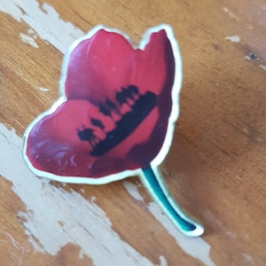 Poppy, ANZAC, Vintage collectible pin, lapel brooch, badge. Enamel poppy, red poppy, red poppy pin, retro red poppy pin, vintage poppy pin,