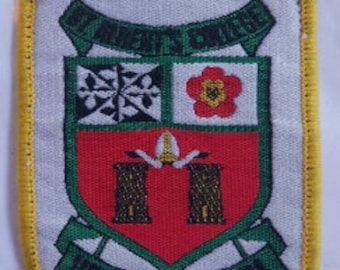 St Alberts College, patch tissu vintage, artisanat de couture vintage, patch vintage, patch collège, patch éducation, patch école, patch rétro