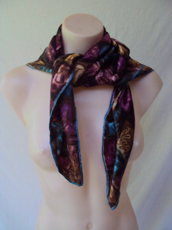 Vintage scarf with geometric pattern, beautiful s… - image 2