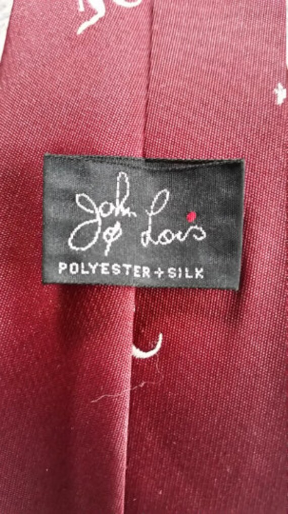 John and Lois polyester silk red and white kangar… - image 3