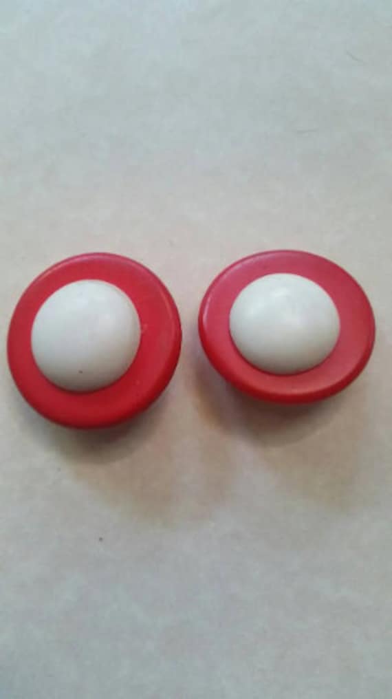 Vintage statement red white circular eighties nin… - image 1
