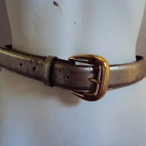 Silberner Ledergürtel mit goldfarbener Schnalle made in Australia by Carlo