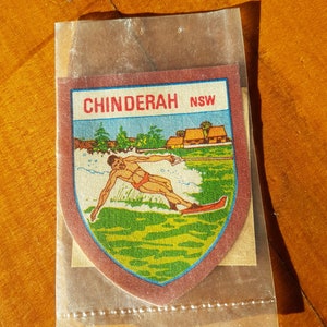 Chinderah NSW "Shoulder Flash" souvenirtyglapp vintage sömnads- och hantverksmaterial