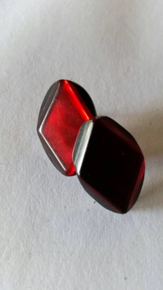 Eighties/nineties deep red plastic resin earrings - image 1