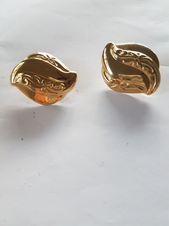 Earrings vintage stunning goldtone design statement glamour beautiful clip  on backs costume jewellery from deceased estate