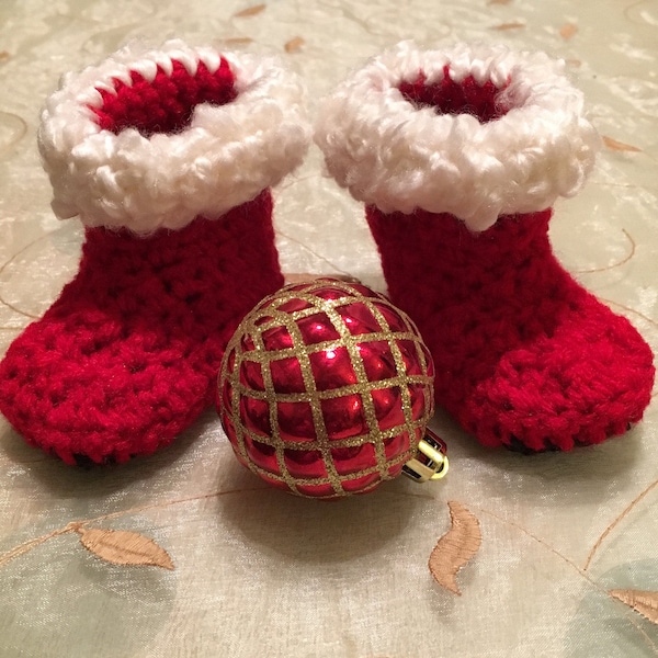 Baby Santa Boots/Booties Crocheted Infant Christmas Booties Slippers Photo Prop Christmas Gift