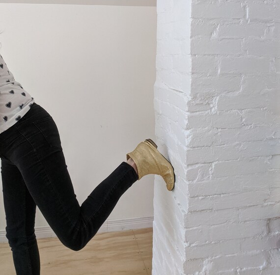 such SWEET lil 60's GOLD go-go boots ankle boots b