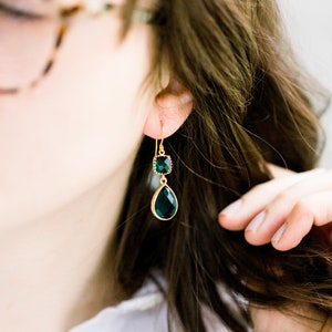 Emerald green earrings emerald earrings gold dangle earrings dangle earrings drop earrings emerald wedding jewellery image 3