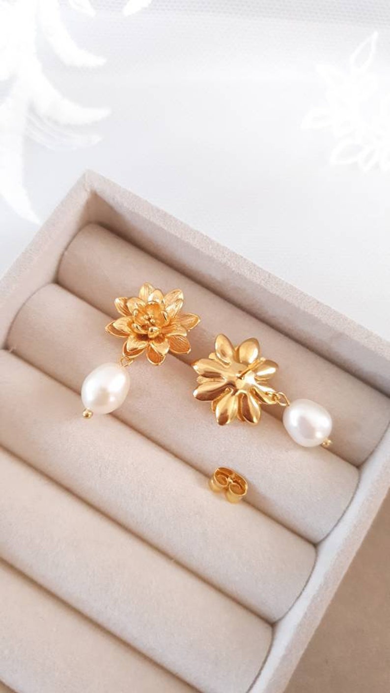 Pearl drop earrings Gold pearl wedding earrings Floral pearl earrings Pearl wedding jewellery Gold wedding earrings Flower earring image 2