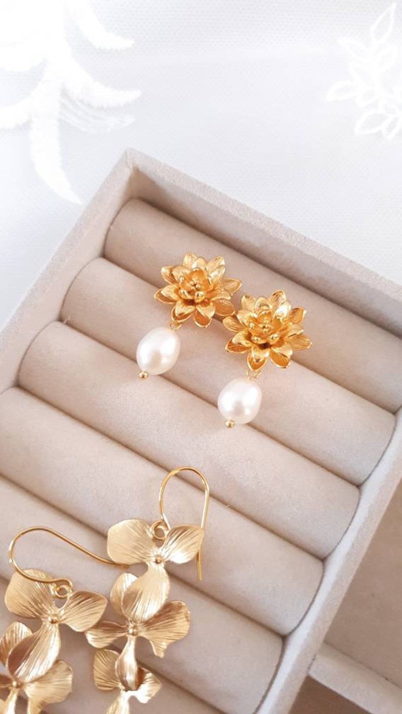 Pearl drop earrings Gold pearl wedding earrings Floral pearl earrings Pearl wedding jewellery Gold wedding earrings Flower earring image 3