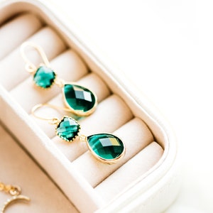 Emerald green earrings emerald earrings gold dangle earrings dangle earrings drop earrings emerald wedding jewellery image 2