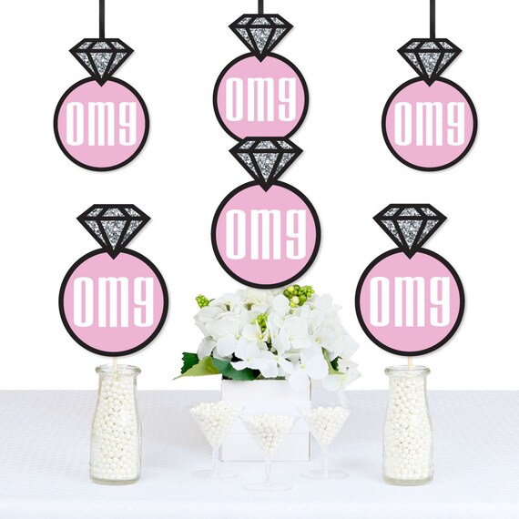 getting married decorations