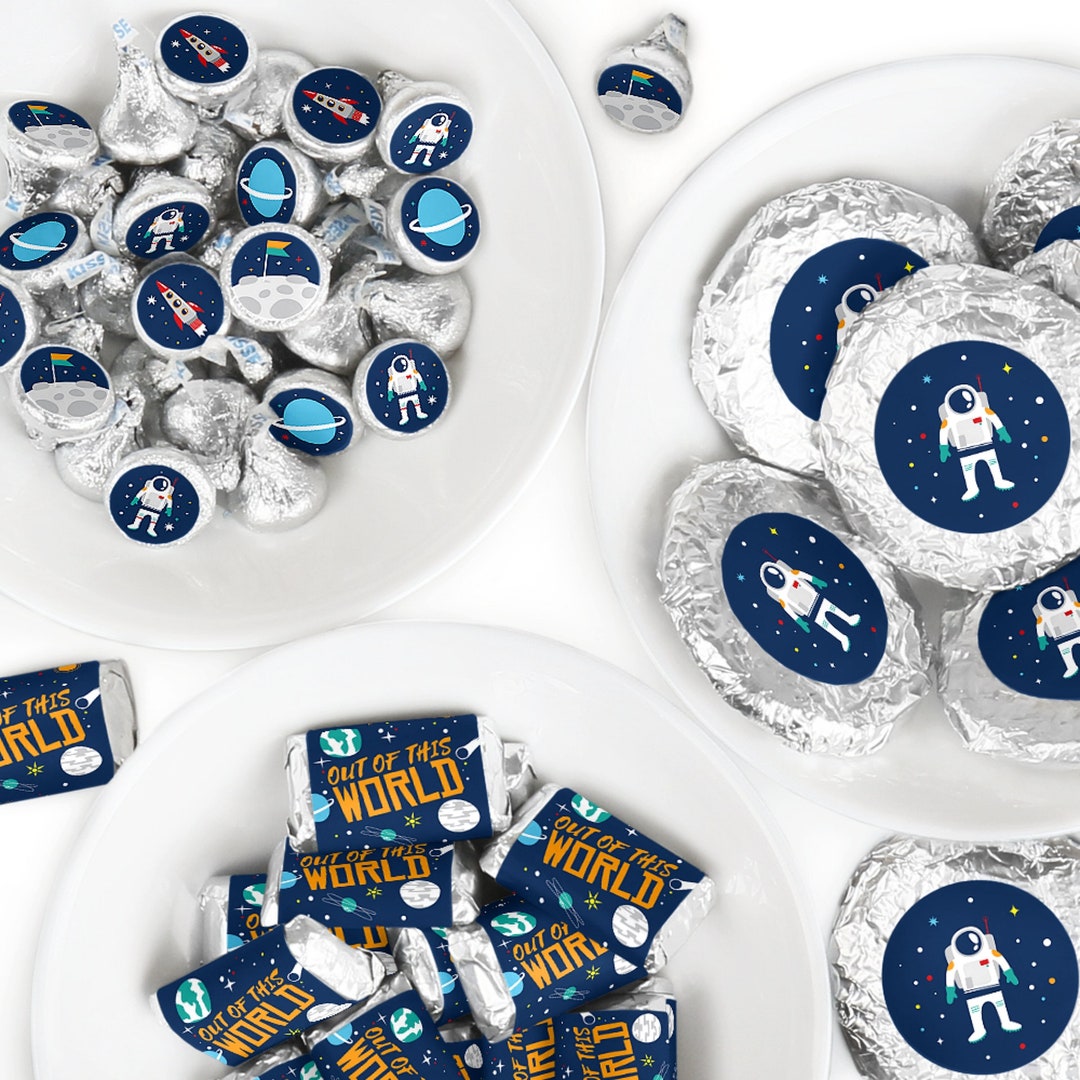 Blast off to Outer Space Mini Candy Bar Wrappers, Round Candy Stickers