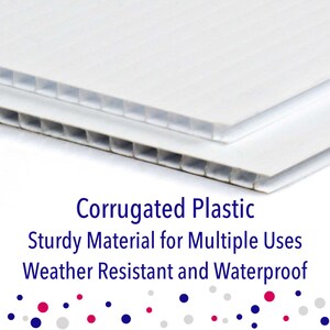 Puede incluir: Primer plano de pl&aacute;stico corrugado, un material resistente para m&uacute;ltiples usos. El texto dice "Corrugated Plastic, Sturdy Material for Multiple Uses, Weather Resistant and Waterproof".