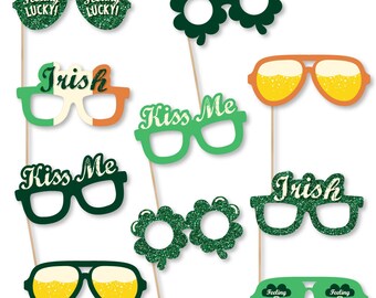 St. Patrick's Day Glasses - Saint Paddy’s Day Photo Booth Prop Accessories - Fun Selfie Cardstock Paper Photo Booth Props Glasses - 10 Pc.