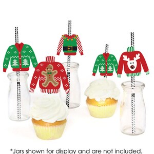 Pode incluir: Conjunto de seis toppers para cupcake com tema natalino com diferentes designs de su&eacute;teres feios. Os toppers s&atilde;o impressos em canudos de papel e apresentam um homem de gengibre, uma rena, uma &aacute;rvore de Natal e um boneco de neve.