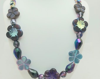 Lindsay NC083, Czech Glass Bead Necklace, Purple Flower Necklace, Purple Statement Necklace, Gift for Woman, Unique Necklace
