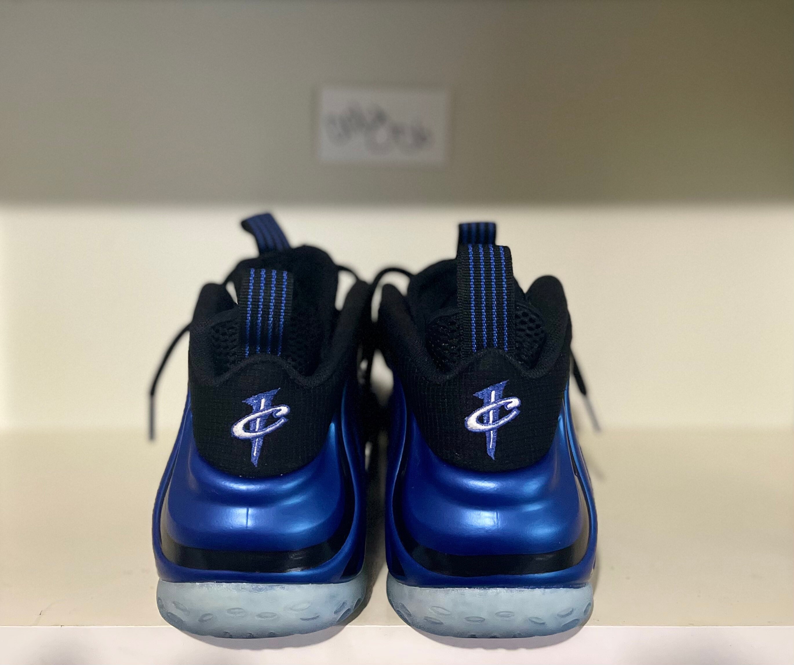 nike penny hardaway air foamposite one