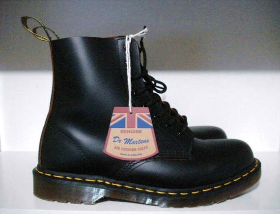 Vintage DS Dr Martens air wair boots sz 